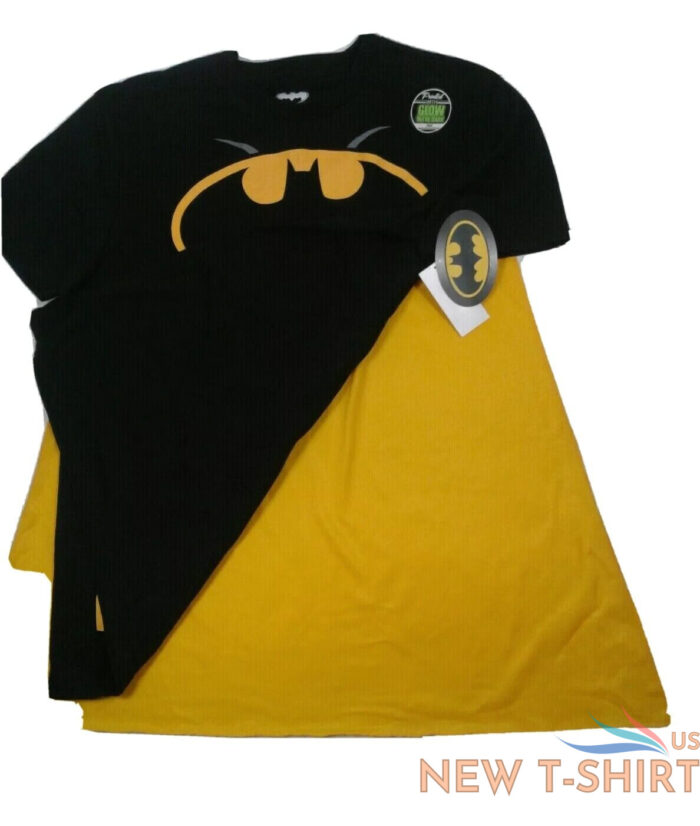 batman mens shirt large short sleeve glow in the dark removable cape halloween 2.jpg