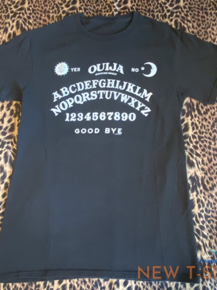 ouija mystifying oracle licensed board game t shirt 2020 small nv pre owned 1.jpg