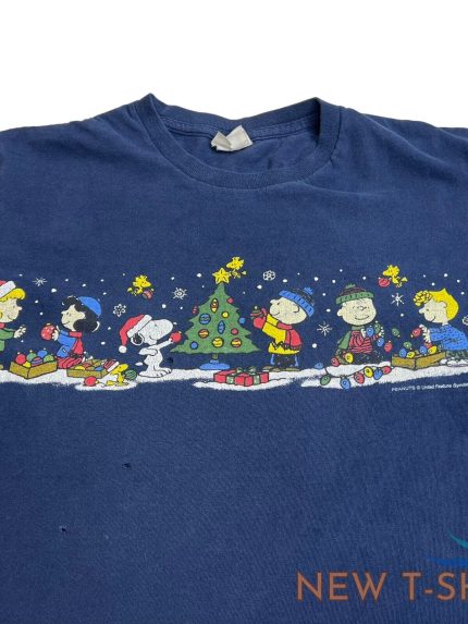 vintage peanuts charlie brown christmas graphic t shirt men s navy size s 1.jpg