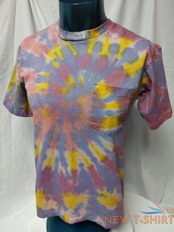 t shirt with pocket size med pastels m v e brand hand dyed america made nice 3.jpg